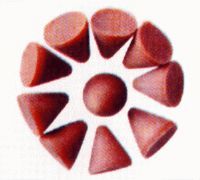红色锥形塑胶石