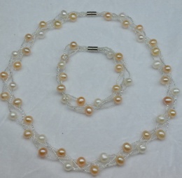 Elegante Modische Perlen Ketten und Armband Set