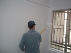 深圳刷墙客厅的墙面刷什么颜色比较好看呢