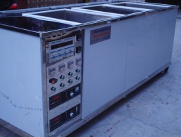 AJL-4050L模具清洗机