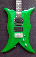 绿红一把火电吉他-绿色