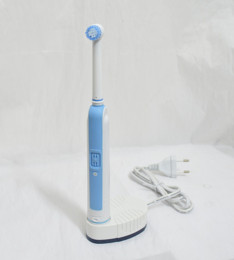 Rechargeable electric toothbrush with changeable brush head AR-E-02