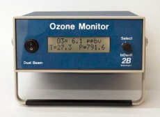 美国紫外双光束臭氧检测仪 Model 205