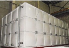 天津玻璃钢水箱生产厂家   厂家直销玻璃钢水箱