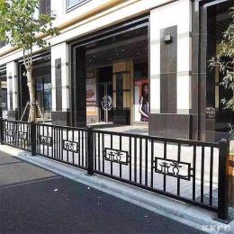 公路護(hù)欄