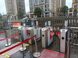 學校疫情防控測溫人臉校園管理解決方案