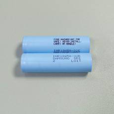Samsung INR18650-32E 3.6V 3200mAh li ion battery